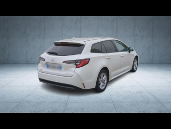 Photo 5 du bon plan SUZUKI Swace 1.8 Hybrid 122ch Privilège occasion à 18990 €