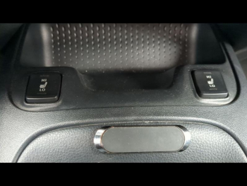 Photo 17 du bon plan SUZUKI Swace 1.8 Hybrid 122ch Privilège occasion à 18990 €