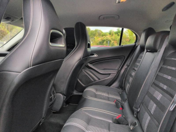 Photo 16 du bon plan MERCEDES-BENZ Classe GLA 200 d Sensation 7G-DCT occasion à 15980 €