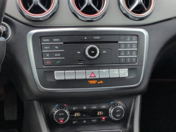 Photo 21 du bon plan MERCEDES-BENZ Classe GLA 200 d Sensation 7G-DCT occasion à 15980 €
