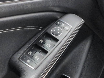 Photo 22 du bon plan MERCEDES-BENZ Classe GLA 200 d Sensation 7G-DCT occasion à 15980 €