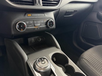 Photo 17 du bon plan FORD Kuga 2.5 Duratec 190ch FHEV E85 Titanium BVA occasion à 25900 €