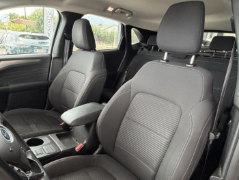 Photo 19 du bon plan FORD Kuga 2.5 Duratec 190ch FHEV E85 Titanium BVA occasion à 25900 €
