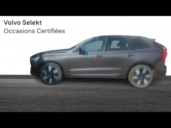 Photo 2 du bon plan VOLVO XC60 T6 Hybride Rechargeable 253 + 145ch Ultra Style Dark Geartronic 8 AWD occasion à 49590 €