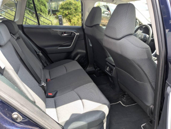 Photo 6 du bon plan TOYOTA RAV4 2.5 Hybride 222ch Dynamic AWD-i MY23 occasion à 32490 €
