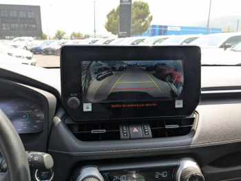Photo 13 du bon plan TOYOTA RAV4 2.5 Hybride 222ch Dynamic AWD-i MY23 occasion à 32490 €
