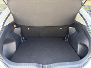 Photo 8 du bon plan TOYOTA Yaris Cross 116h Dynamic MY22 occasion à 22990 €
