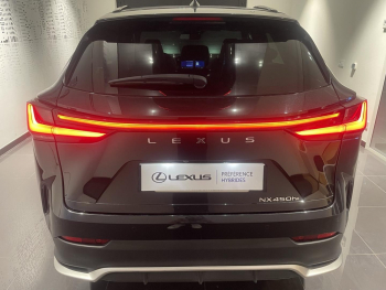 Photo 6 du bon plan LEXUS NX 450h+ Luxe 4WD occasion à 42990 €