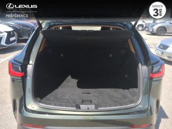 Photo 15 du bon plan LEXUS NX 450h+ Executive 4WD occasion à 44968 €