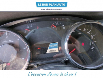 Photo 11 du bon plan PEUGEOT 5008 1.6 e-HDi 115ch FAP Allure ETG6 occasion à 6600 €