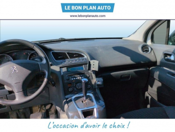Photo 12 du bon plan PEUGEOT 5008 1.6 e-HDi 115ch FAP Allure ETG6 occasion à 6600 €