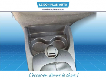 Photo 21 du bon plan RENAULT Twingo 1.5 dCi 75ch Purple eco² occasion à 4990 €