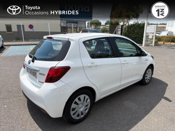 Photo 18 du bon plan TOYOTA Yaris 100h Dynamic Business 5p occasion à 12490 €