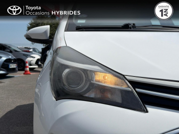 Photo 21 du bon plan TOYOTA Yaris 100h Dynamic Business 5p occasion à 12490 €