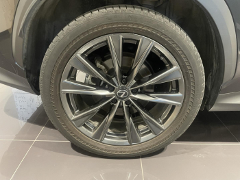 Photo 7 du bon plan LEXUS NX 450h+ F SPORT Executive 4WD MY24 occasion à 49990 €