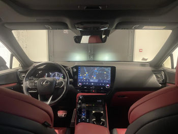 Photo 12 du bon plan LEXUS NX 450h+ F SPORT Executive 4WD MY24 occasion à 49990 €