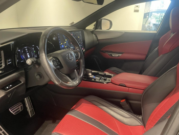 Photo 15 du bon plan LEXUS NX 450h+ F SPORT Executive 4WD MY24 occasion à 49990 €
