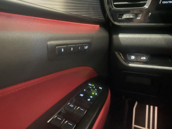 Photo 18 du bon plan LEXUS NX 450h+ F SPORT Executive 4WD MY24 occasion à 49990 €