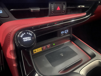 Photo 19 du bon plan LEXUS NX 450h+ F SPORT Executive 4WD MY24 occasion à 49990 €