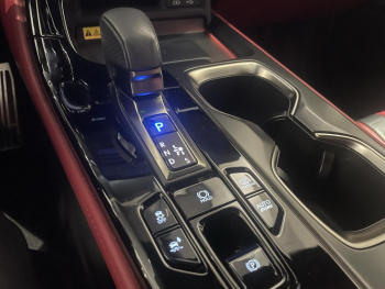 Photo 20 du bon plan LEXUS NX 450h+ F SPORT Executive 4WD MY24 occasion à 49990 €