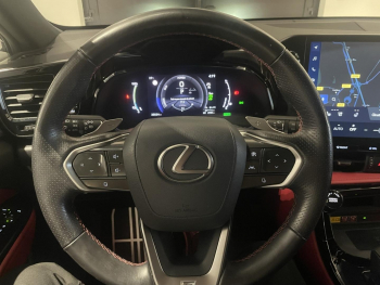 Photo 22 du bon plan LEXUS NX 450h+ F SPORT Executive 4WD MY24 occasion à 49990 €
