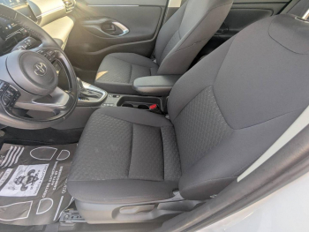 Photo 10 du bon plan TOYOTA Yaris Cross 116h Dynamic MY25 occasion à 22890 €