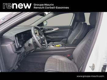 Photo 11 du bon plan RENAULT Austral 1.2 E-Tech full hybrid 200ch Iconic occasion à 29470 €