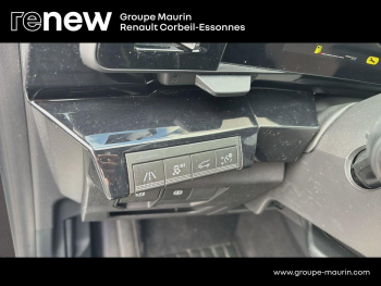 Photo 16 du bon plan RENAULT Austral 1.2 E-Tech full hybrid 200ch Iconic occasion à 29470 €
