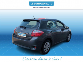 Photo 5 du bon plan TOYOTA Auris 90 D-4D FAP Dynamic 110g 5p occasion à 9470 €