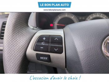 Photo 27 du bon plan TOYOTA Auris 90 D-4D FAP Dynamic 110g 5p occasion à 9470 €