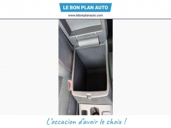 Photo 32 du bon plan TOYOTA Auris 90 D-4D FAP Dynamic 110g 5p occasion à 9470 €