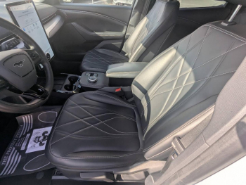 Photo 10 du bon plan FORD Mustang Mach-E 269ch Standard Range 76kWh 7cv occasion à 31490 €