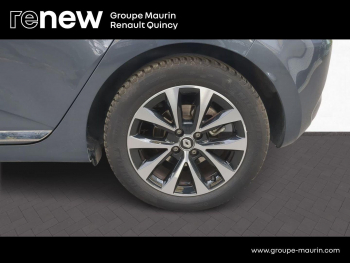 Photo 10 du bon plan RENAULT Clio 1.6 E-Tech hybride 145ch Techno occasion à 16990 €