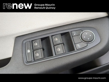 Photo 17 du bon plan RENAULT Clio 1.6 E-Tech hybride 145ch Techno occasion à 16990 €