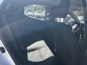 Photo 10 du bon plan TOYOTA Yaris 120 VVT-i Dynamic Business 5p MC24 occasion à 17980 €