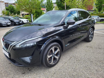 Photo 21 du bon plan NISSAN Qashqai e-POWER 190ch N-Connecta occasion à 26890 €