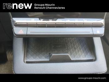 Photo 27 du bon plan RENAULT Megane E-Tech Electric EV60 220ch Iconic super charge -B occasion à 27999 €