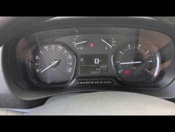 Photo 13 du bon plan CITROEN Jumpy Fg VUL M 1.5 BlueHDi 120ch S&S Club occasion à 15990 €