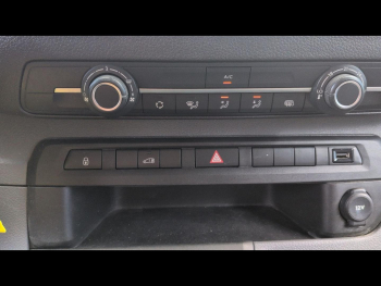 Photo 21 du bon plan CITROEN Jumpy Fg VUL M 1.5 BlueHDi 120ch S&S Club occasion à 15990 €