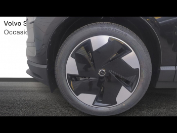 Photo 14 du bon plan VOLVO EX30 P5 Long Range 272ch 69kWh Ultra occasion à 42900 €