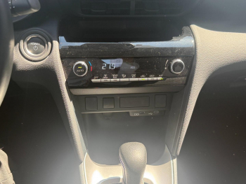 Photo 11 du bon plan TOYOTA Yaris Cross 116h Dynamic MC24 occasion à 21995 €
