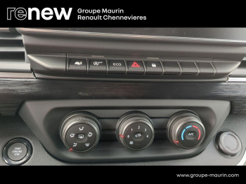 Photo 23 du bon plan RENAULT Trafic Combi Grand 2.0 Blue dCi 150ch Techno -26 occasion à 40990 €