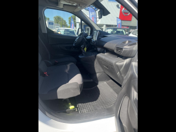 Photo 12 du bon plan PEUGEOT Partner Standard 650kg BlueHDi 100ch S&S BVM5 Pro occasion à 15880 €