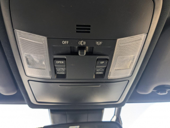 Photo 16 du bon plan TOYOTA RAV4 197 Hybride Collection 2WD CVT occasion à 22490 €