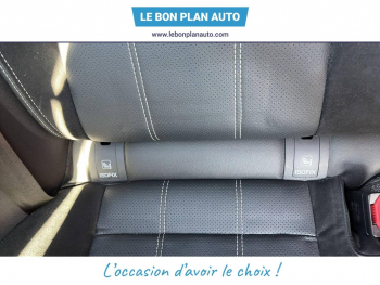 Photo 13 du bon plan LAND-ROVER Range Rover Velar 3.0D V6 300ch R-Dynamic SE AWD BVA occasion à 27290 €