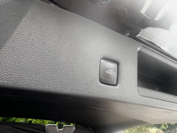 Photo 5 du bon plan FORD Kuga 2.5 Duratec 190ch FHEV E85 Vignale BVA occasion à 28390 €