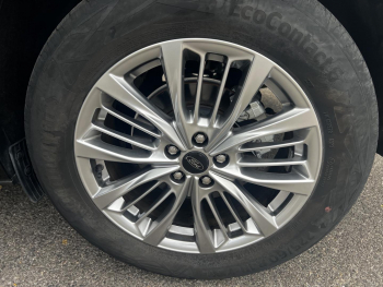 Photo 12 du bon plan FORD Kuga 2.5 Duratec 190ch FHEV E85 Vignale BVA occasion à 28390 €