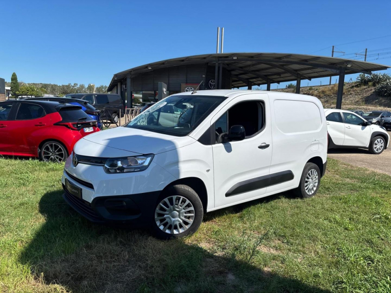 Bon plan TOYOTA PROACE CITY Verso Medium 1.2 110 VVT-i Dynamic MC24 occasion à 15990 €