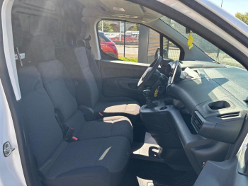 Photo 4 du bon plan TOYOTA PROACE CITY Verso Medium 1.2 110 VVT-i Dynamic MC24 occasion à 15990 €