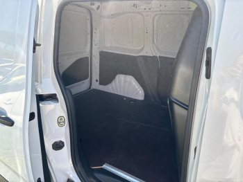 Photo 6 du bon plan TOYOTA PROACE CITY Verso Medium 1.2 110 VVT-i Dynamic MC24 occasion à 15990 €